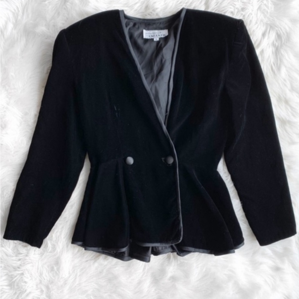 Jackie Bernard for Eklectic Velvet Blazer D1474